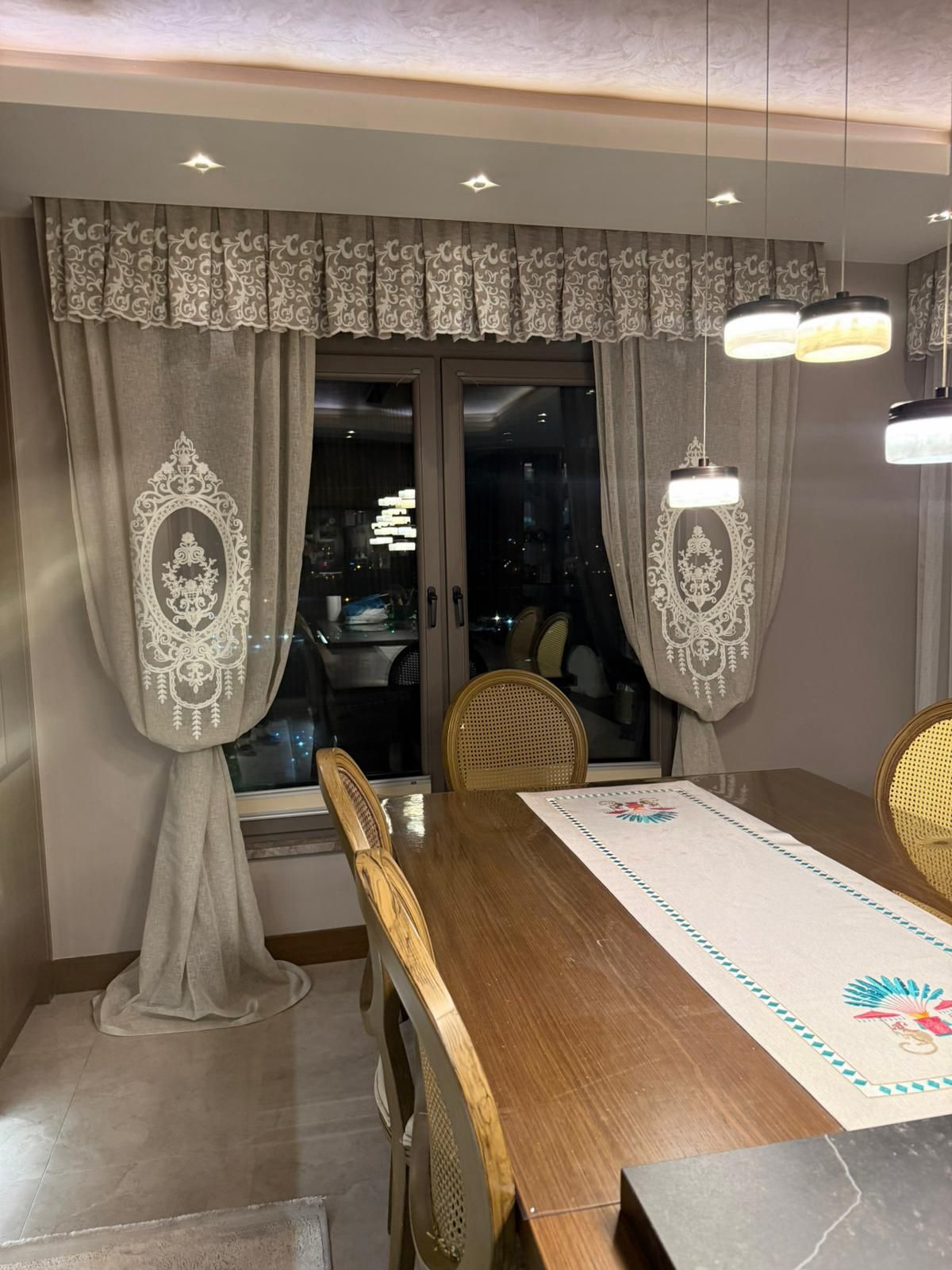 Çocuk odası tül ve fon